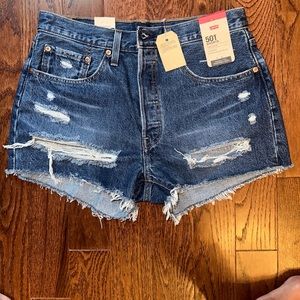 NWT Levi 501 Jean Shorts sz 30